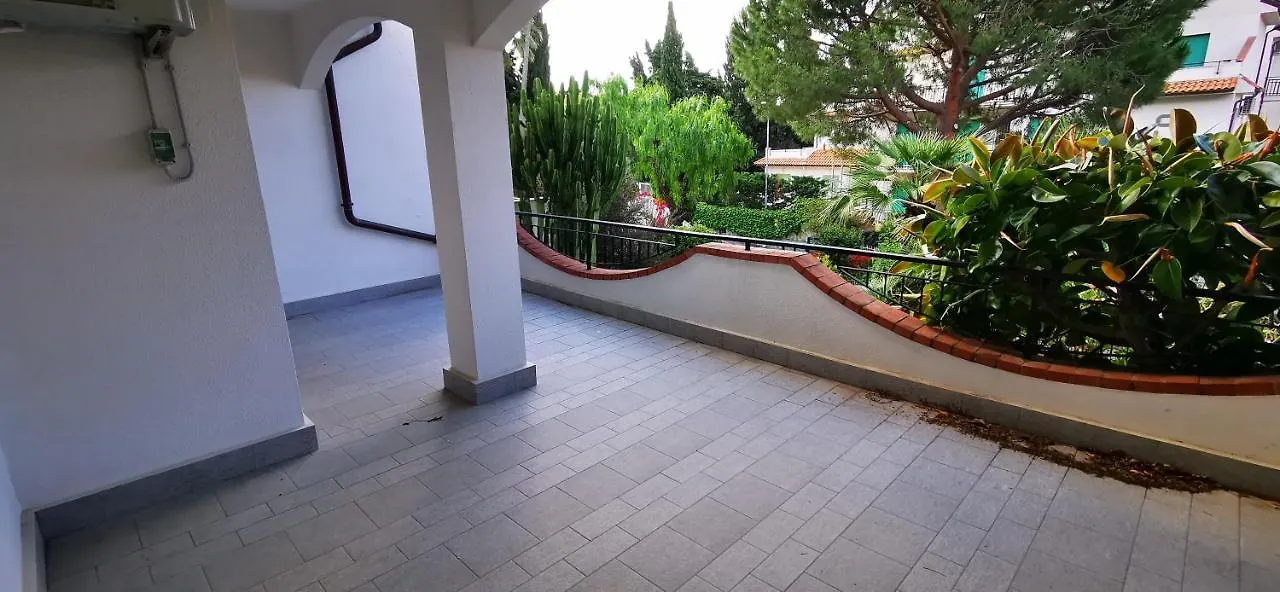 Aparthotel Residence Dei Fiori Pietra Ligure