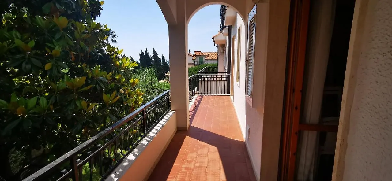 Residence Dei Fiori Pietra Ligure