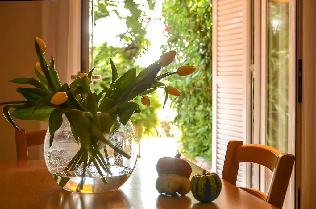 Residence Dei Fiori Pietra Ligure Aparthotel