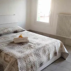  Appartement House On The Water Murano Italië
