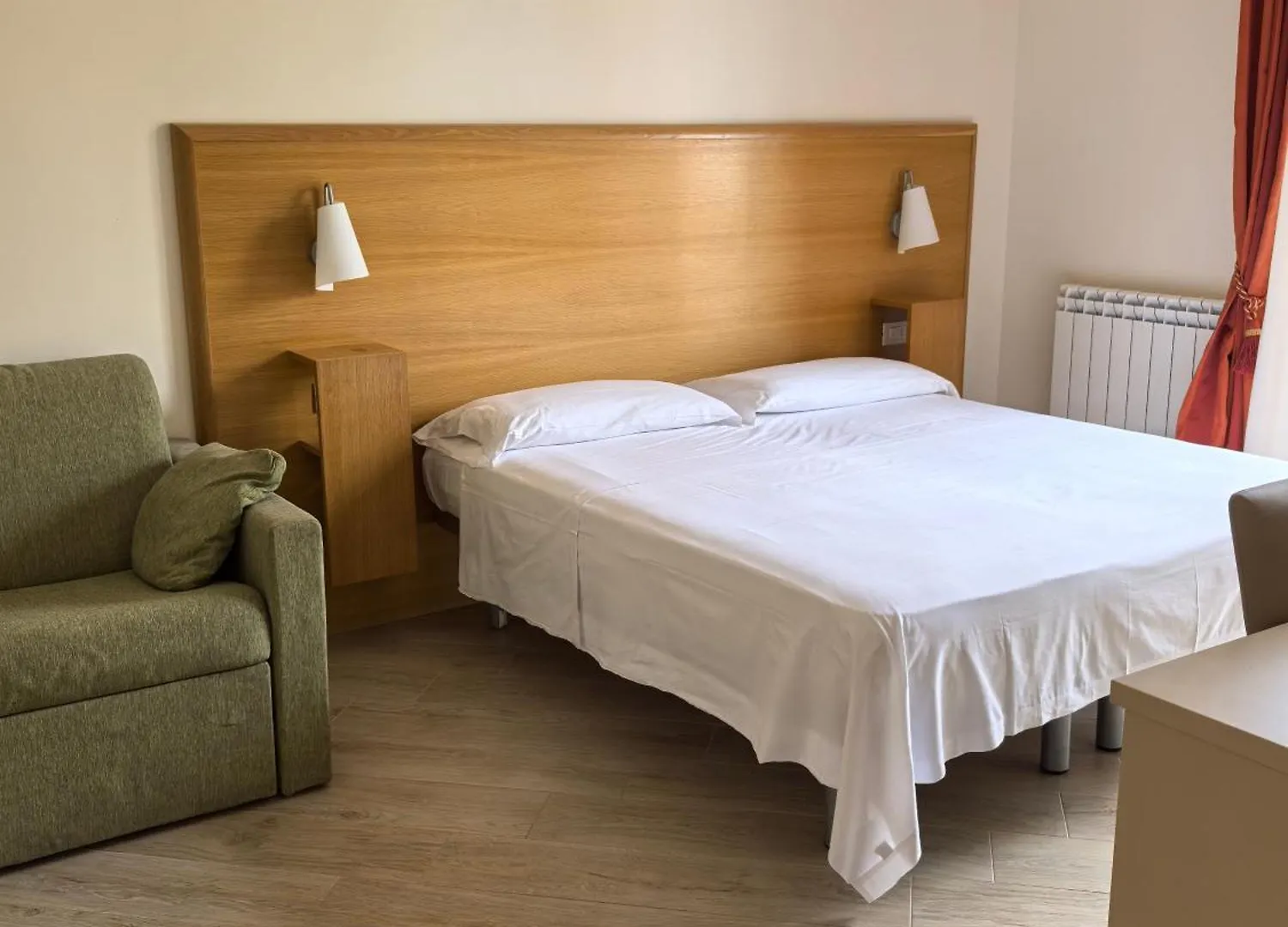Aparthotel Residence Dei Fiori Pietra Ligure