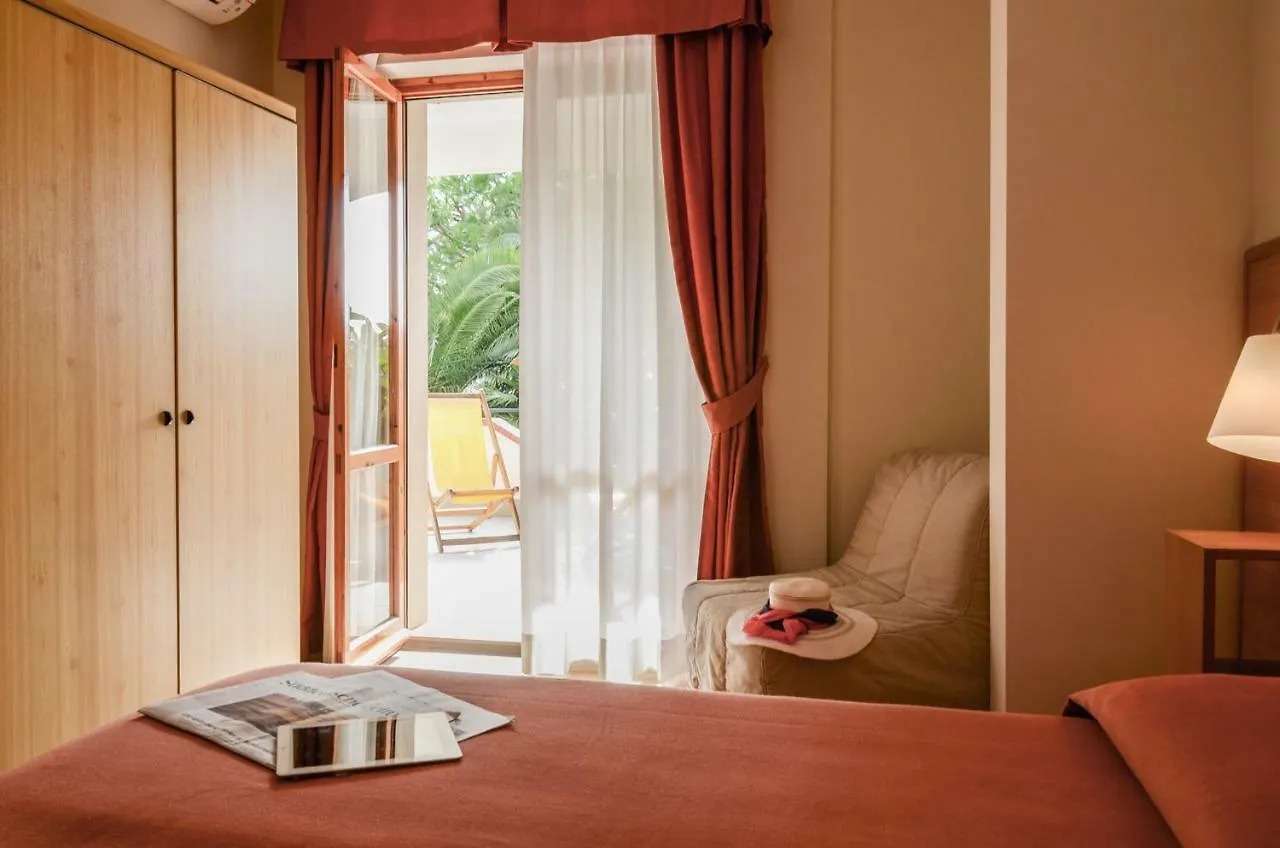 Residence Dei Fiori Pietra Ligure Aparthotel